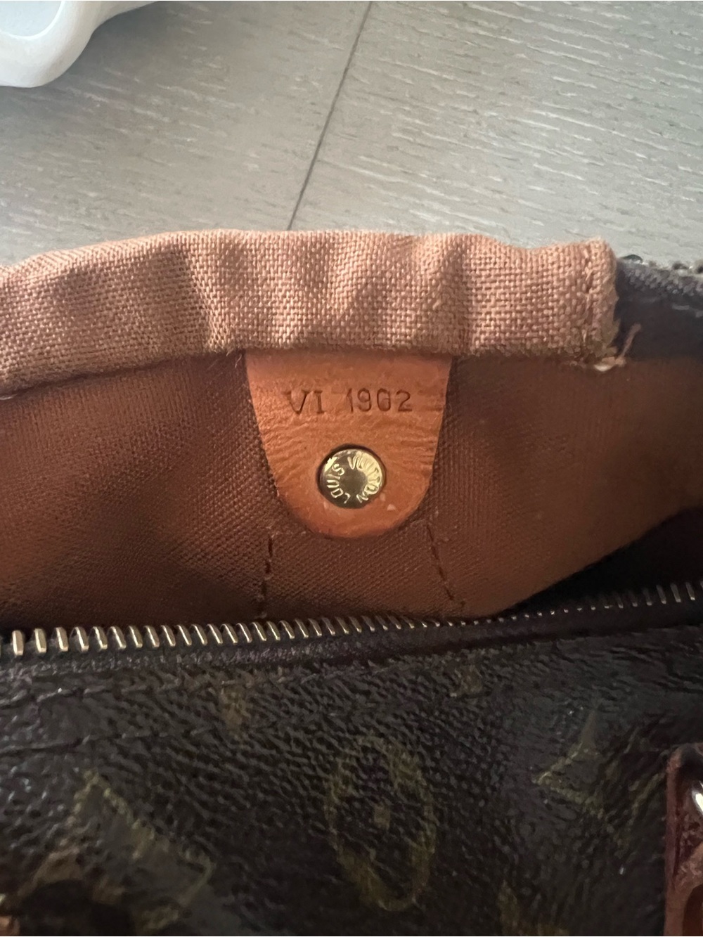 Louis Vuitton Monogram Speedy Satchel in Dark Brown and Cognac Trim - Picture 9 of 9